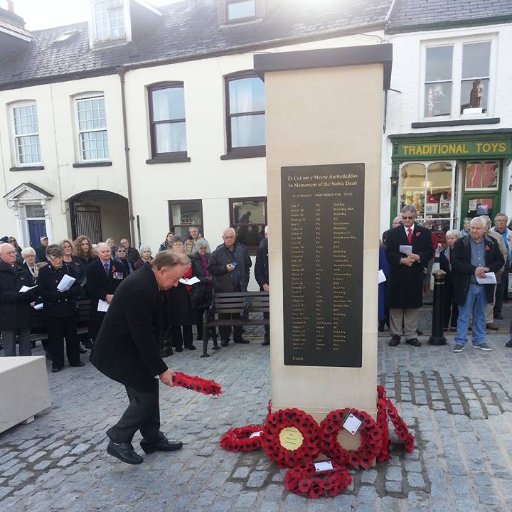 Llantrisant War Memorial was unveiled on November 11th 2016.  Please visit our website for education/community resources (link below) #WW1 #WW2 #Wales