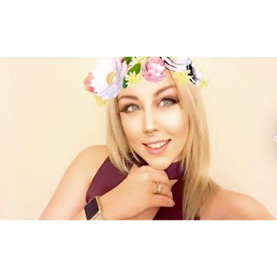 jessica28brown's profile picture. 20 / Georgian College / aspiring alcoholic / selfie addict