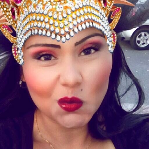 Amando Lo Mas Importante (Mis Padres♥), Orgullosa De Mi Optimismo y El Deseo De Alcanzar Grandes Logros ♥! Graxx Dios Por Tus Bendiciones, Bien Recibidas ♥.♥!