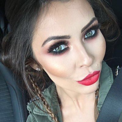 HollieGregoryX's profile picture. 