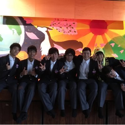 NVKooe8HYry83Ey's profile picture. 大謝名小→真志喜中→陽明→就職【東京】 無言フォローすいません