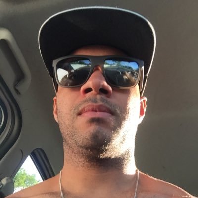 Professor de Musculação e Personal Trainner. Gosto de futebol, praia e comida Italiana.