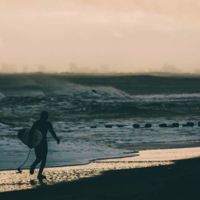 🌊📸 Beach & Surf photography 🏄🏼🏄🏽♀️ Contact: SaltyVisuals@gmail.com Order Prints: https://t.co/7urF36sph9