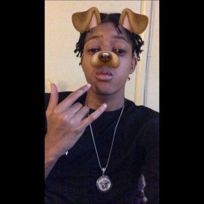 *Spark A Blunt and Talk About Life with me🔮🍃*