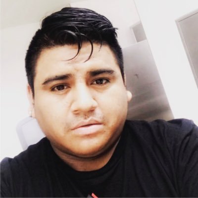 pues mededico ala musica y me gusta bailar salir apasear pues ay algunas cosas mas