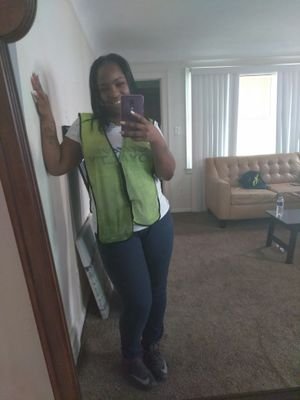 caprise32's profile picture. Over thinker