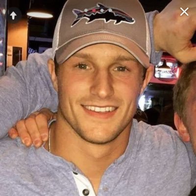 parkedgiroux's profile picture. hi.