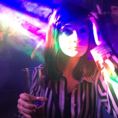 Holli_'s profile picture. She/her.Tiny person in The Big Apple. Fighting for social change. Fuelled by caffeine.