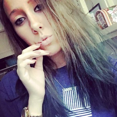 tcarlinn's profile picture. More issues than Vogue