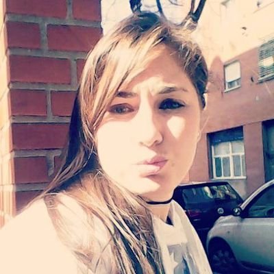 VazqYolanda's profile picture. Abuela te exo muxo de menos te extraño un monton necesitó verte pero no puedo pero te digo k esta en mi corazon lo bueno k he tenido cosa buena contigo