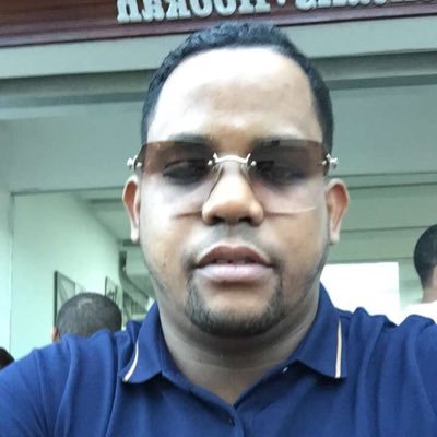 El hijo del pollero no, yo soy el pollero...