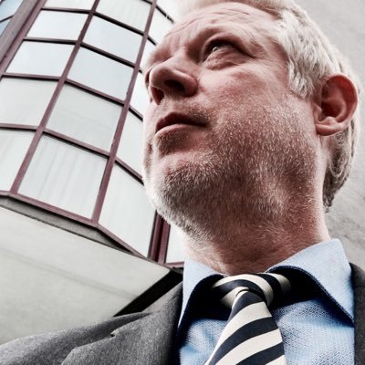 Leit. SyndikusRA (ArbR) b. dt. Softwarehersteller; Leiter Regiogruppe Südwest @DerBVAU; Vors. AK Pers. u. ArbR @bitkom; #TeamArbeitsrecht, views are my own