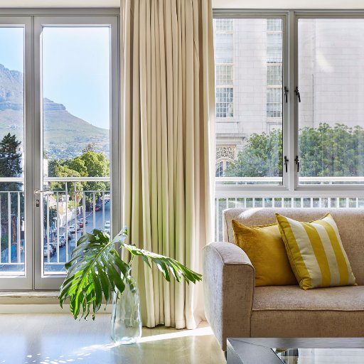 Perfectly situated in the heart of Cape Town CBD, Apartments in Mandela Rhodes offers accommodation options for business and leisure travellers.