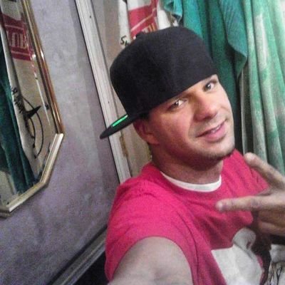 robsanders543's profile picture. 