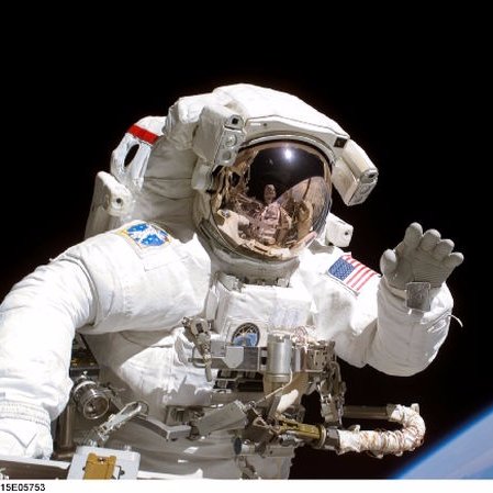 footismo's profile picture. May be the most slightly above average person ever.