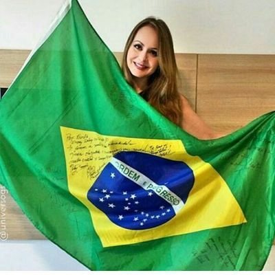 meu nome é Laura tenho 13 anos sou fã da @gabyspanic my reina Gaby me seguiu 01/03/2017 @gabyspanic obrigada por me seguir