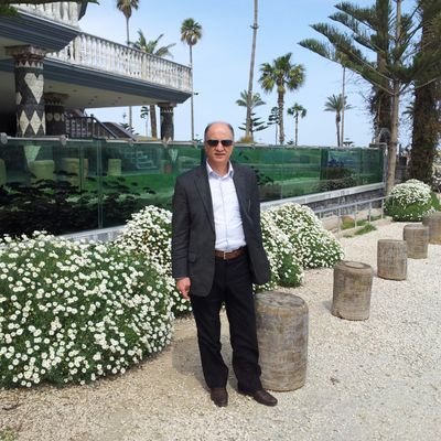 yunusbozer56's profile picture. EMEKLİ ÖĞRETMEN