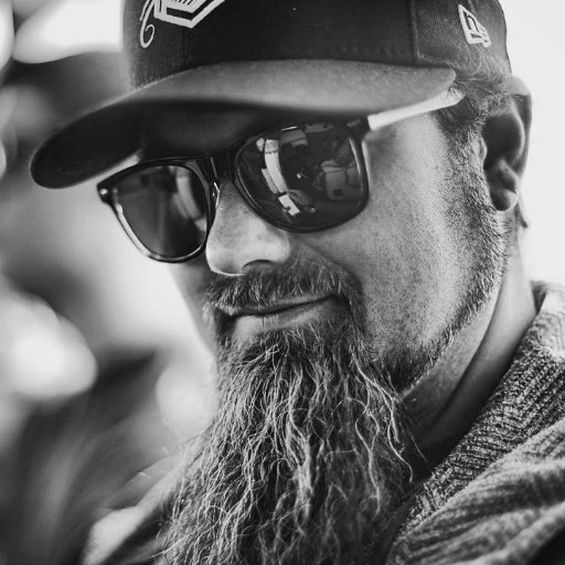 Chief Creative Officer of @11_dollar - Bringing the beard to Boulder, CO.