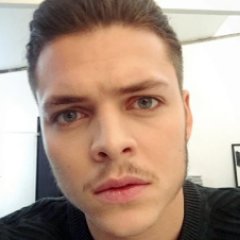 se eu te segui é porque te quero no grupo, pra entrar é só clicar no link que está no tweet fixado