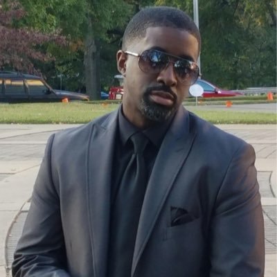 sammiedholloway's profile picture. 