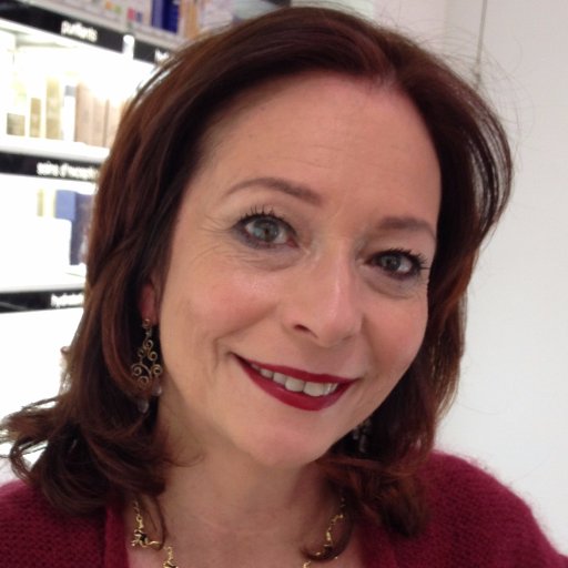 HR Director, President of ANDRH- Group Defense, Volonteer for Secours Populaire, passionate by diversity and fond of theatre, cinema