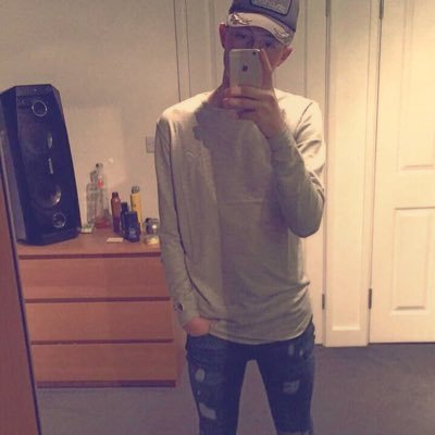 lukes222's profile picture. 