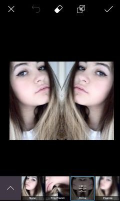 idfcmic's profile picture. Elisa,14. IT