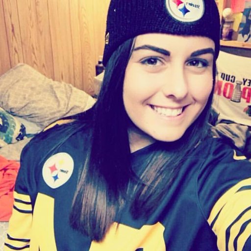 love to work out. full time student. find me on Facebook, Instagram, Pinterest and tumblr. Steelers Fan , Blackhawks Fan, Cubs Fan