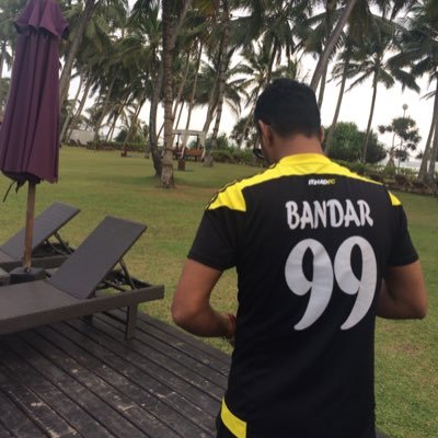 نور عيوني {99}💛🖤 Profile