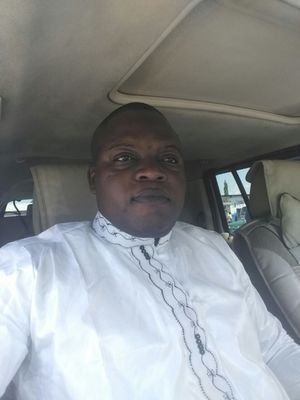 IloyiIb's profile picture. Journalistes & Experts