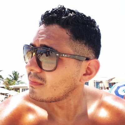 ErickCB91's profile picture. Ya no sé de dónde soy pero si donde quiero estar. Chiaparacruzano viviendo en Qro. Sarcástico. Borracho pero buen muchacho. Afortunado.