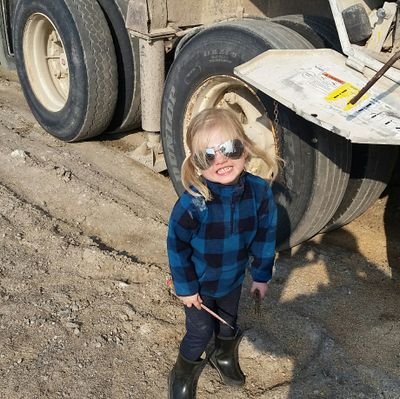 Father of 3 awesome kids and husband to a loving understanding wife, sows/hogs, organic crops and any other opportunity that comes along. Livin the Dream
