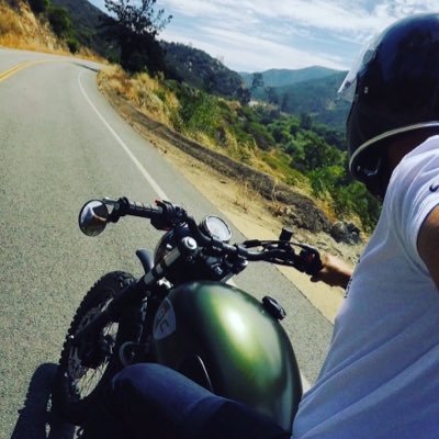 jdublee's profile picture. Love all, trust a few. Do wrong to none... just trying to live the dream 🤘🏽🤙🏽👊🏽