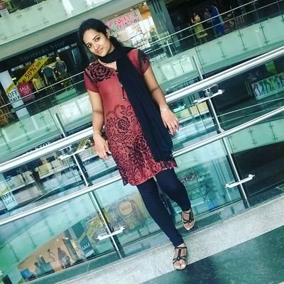 teenuar21's profile picture. 