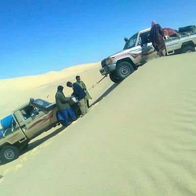 ‏متواضع