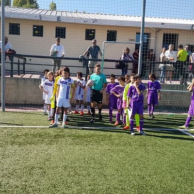 ismaeldelaroyal's profile picture. CDF TRES CANTOS

ENTRENADOR DE FÚTBOL NIVEL 2

COORDINADOR DE FÚTBOL BASE .

Rara Avis.