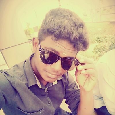 First time use Twitter.. I am nurvas