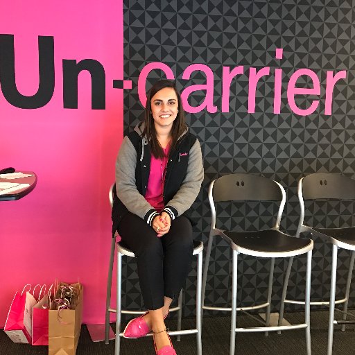 Magenta-shoe wearing advocate of the best wireless carrier | @TMobile Director Gov. Affairs | Tweets are my own 💡#uncarrier