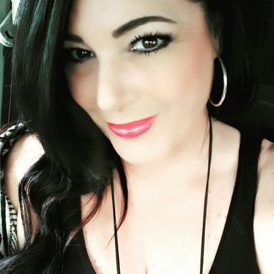 Owner✳CigarGirl101 Brokers✳
👑Daughter Of The King👑