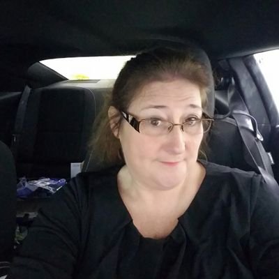 rmary0165's profile picture. 