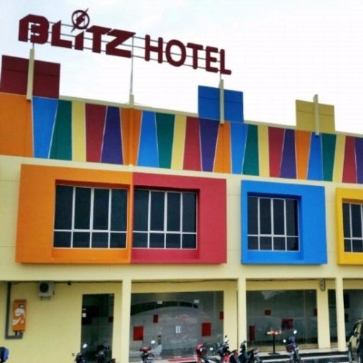 -Tunas regency Blok A2 Tanjung Uncang-Batam Island
-Reservasi : 0778 736 1000 / 0813 6460 6122 (WA) & 0812 531 6867
-Email : blitzhotel22@gmail.com