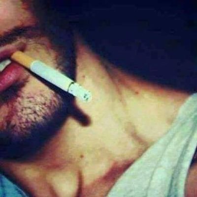 ‏لم تُنجب طفلة بل أنجبت لي قلباً ❤️