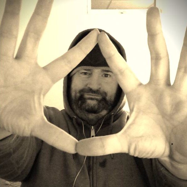 TwitchDar's profile picture. I am...Iamdar. I am a Twitch streamer who focuses on FPS games with a side of RPGs and Strategy. I love to chat, stop by and say hello! https://t.co/OdZ9mjMjsp