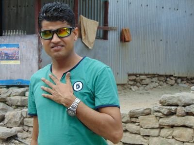 केहि सिक्दै, कोहि खोज्दै, कैलेकाही लेख्दै...!