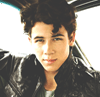 I'm 13 and I'm twitter and Jonas obsessed