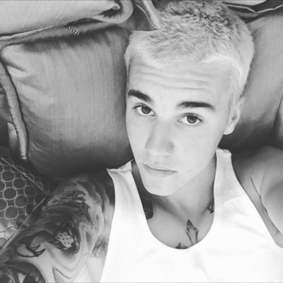 Canadian singer who is trying to make this world a better place. You should join me. Roleplay/Bisexual/Single