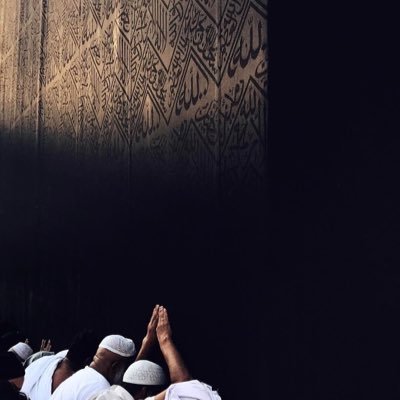 b57e08cc54234d4's profile picture. ماحلل اي احد او اي وحده جاي يلعب للجادين فقط بزواج الشرعي