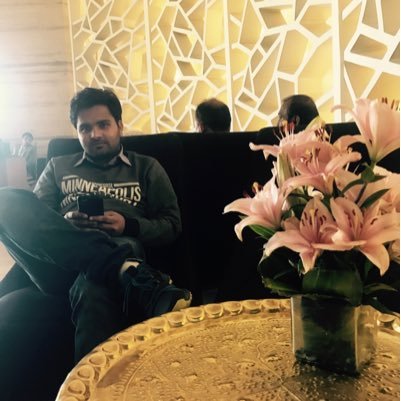 shivam889999909's profile picture. 