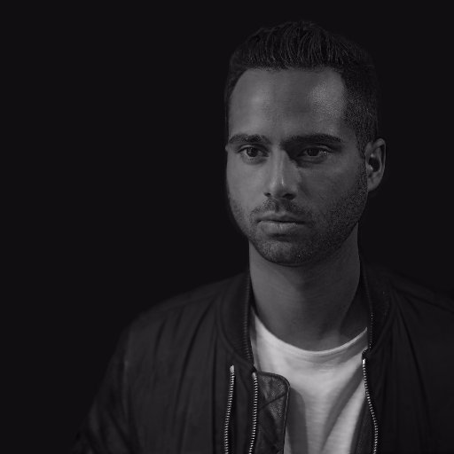 DJ / COMPOSER / MUSIC PRODUCER - FROM PARIS 🇫🇷 https://t.co/4jCu1oYjFI