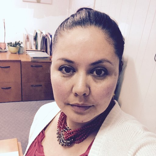 mariacdpineda's profile picture. Orgullosa de ser inmigrante, de venir de una tierra de fruto y de logros, luchando como me enseño mi madre, y valorando come me enseño mi padre.